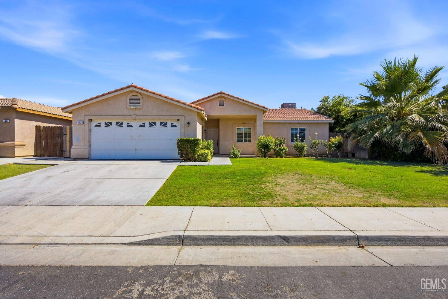 5225 Tierra Abierta Drive