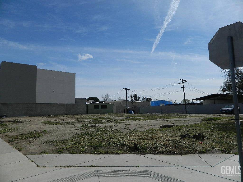 2116 P Street — photo 2