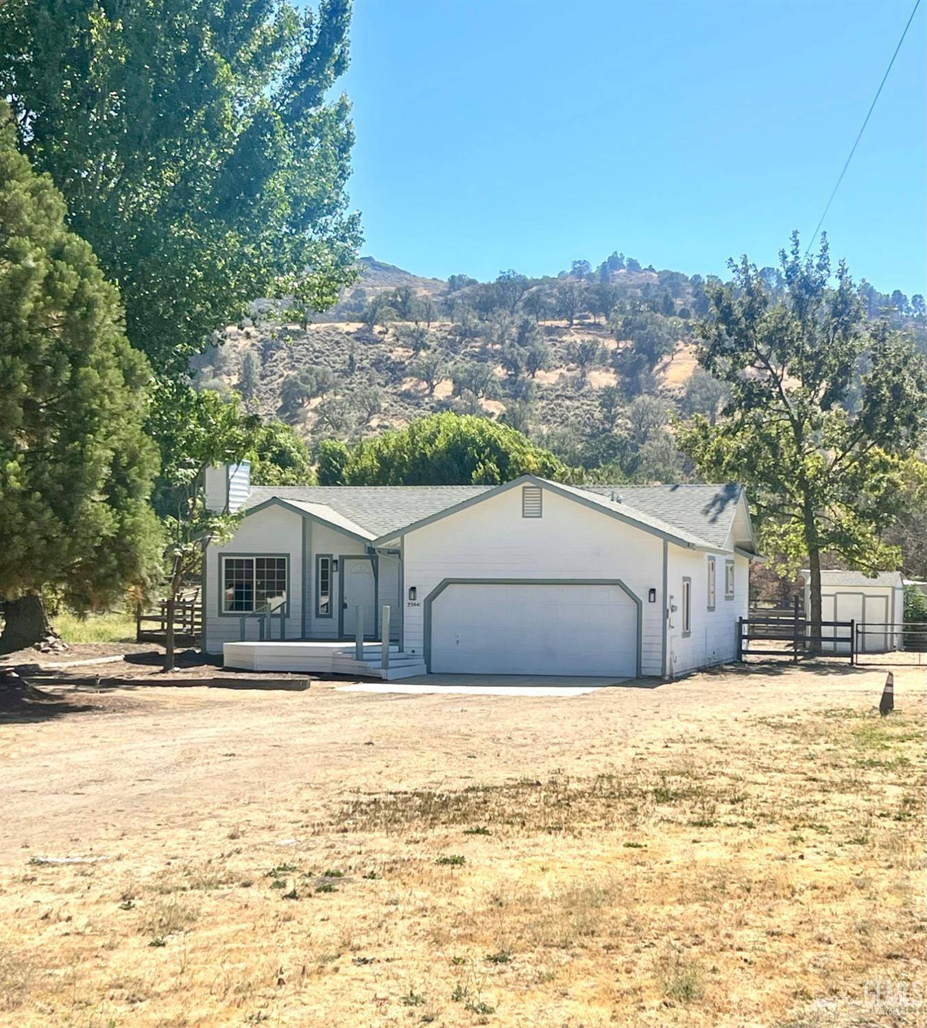 23441 Lakeview Drive