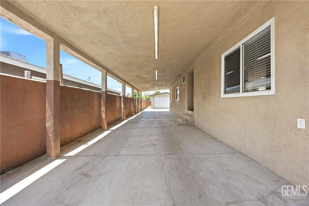 3423 Anderson Street — photo 5