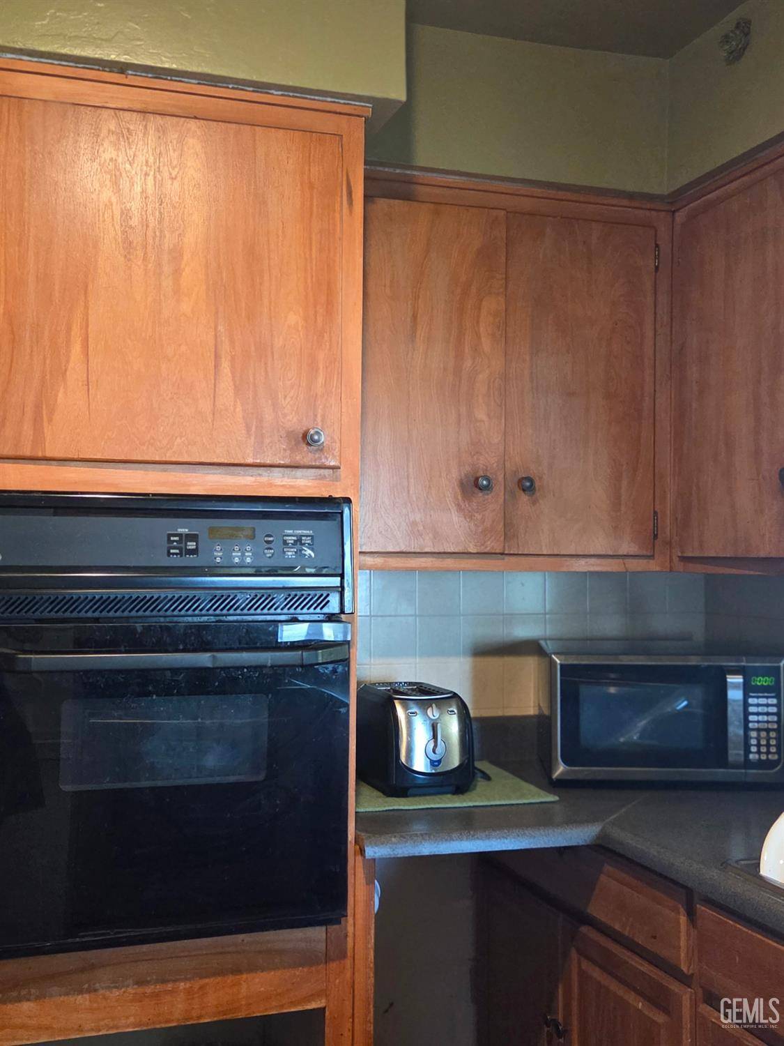 3630 White Lane — photo 3