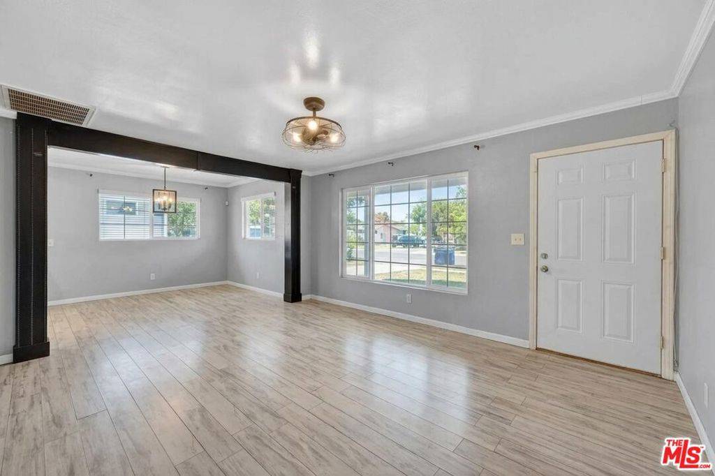 807 Shalimar — photo 4