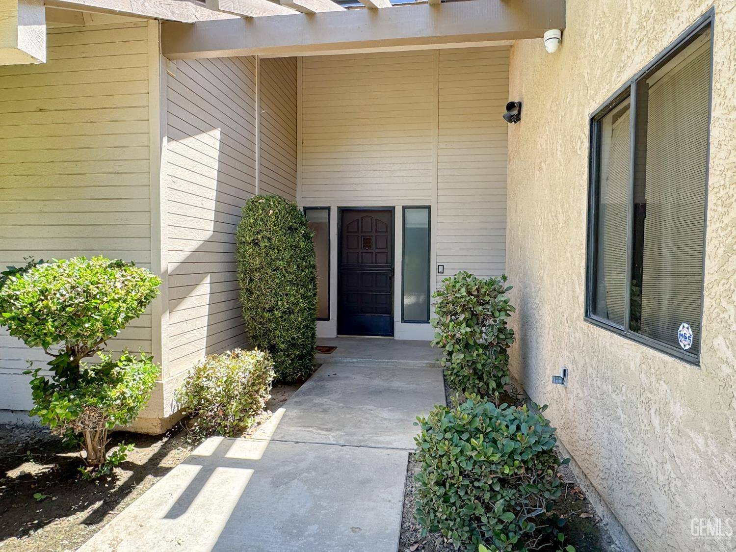 2200 El Portal Drive — photo 4