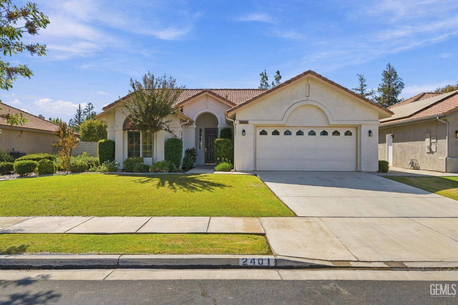 2401 Snowdrop Drive — photo 3