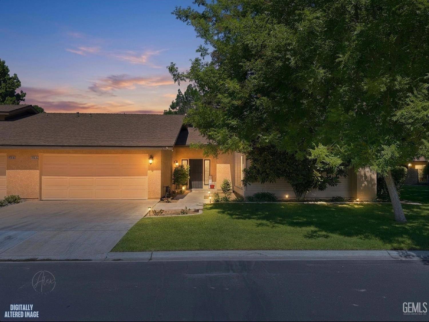 2200 El Portal Dr — photo 2