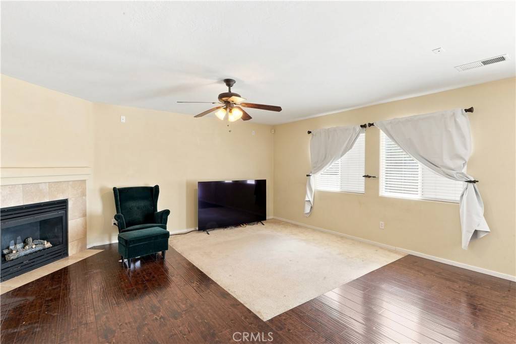 10619 Grand Prairie Dr — photo 5