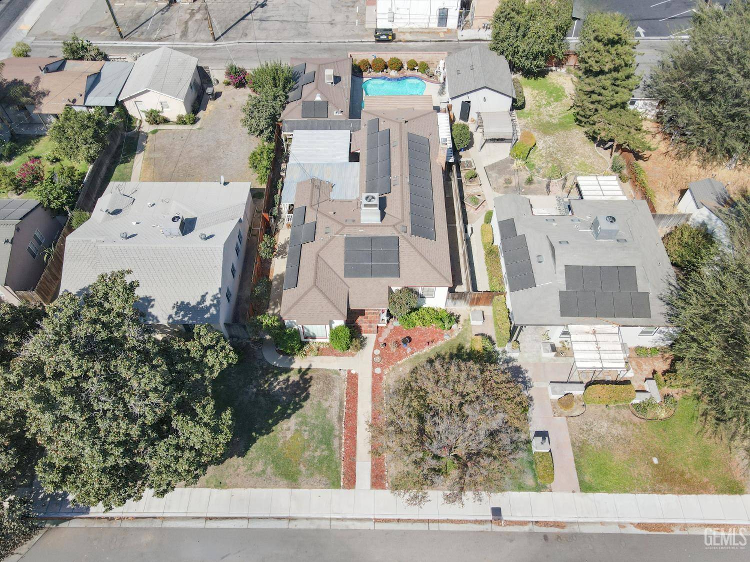 1653 Olive Street — photo 2