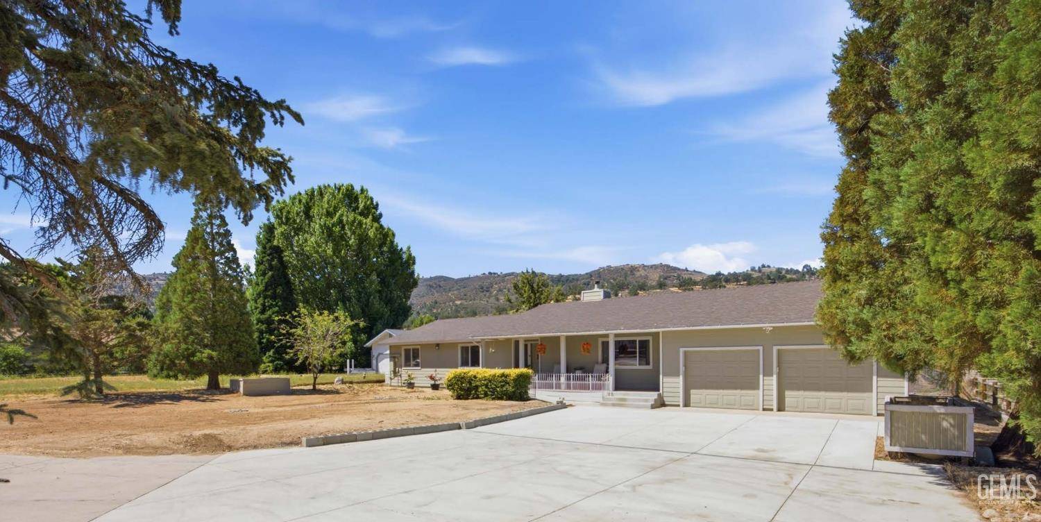 23461 Lakeview Drive