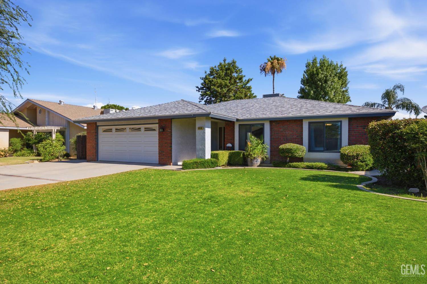 6008 Amber Oaks Avenue