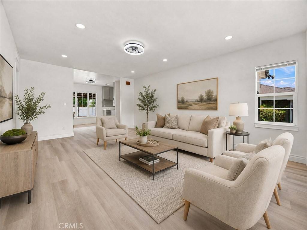 109 La Mesa — photo 4