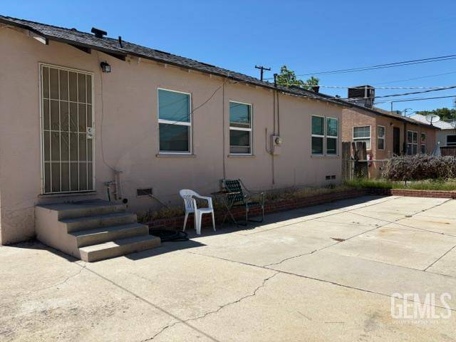 2812 Peerless Avenue — photo 3