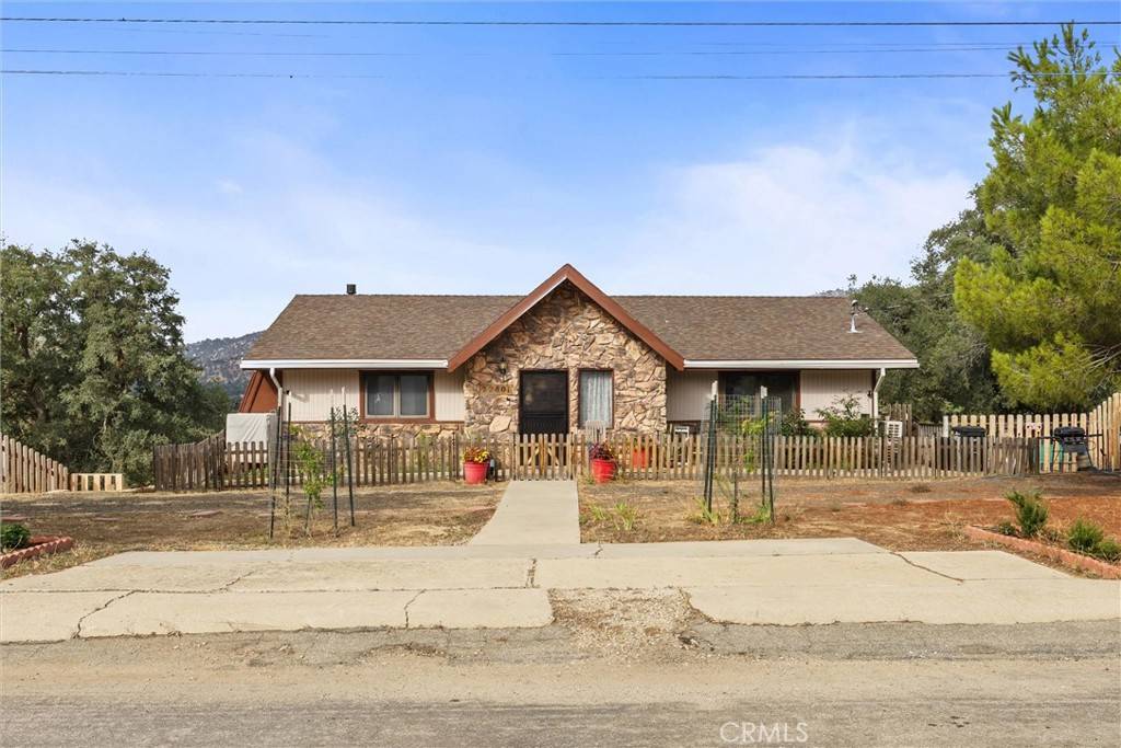 22801 Fran — photo 3