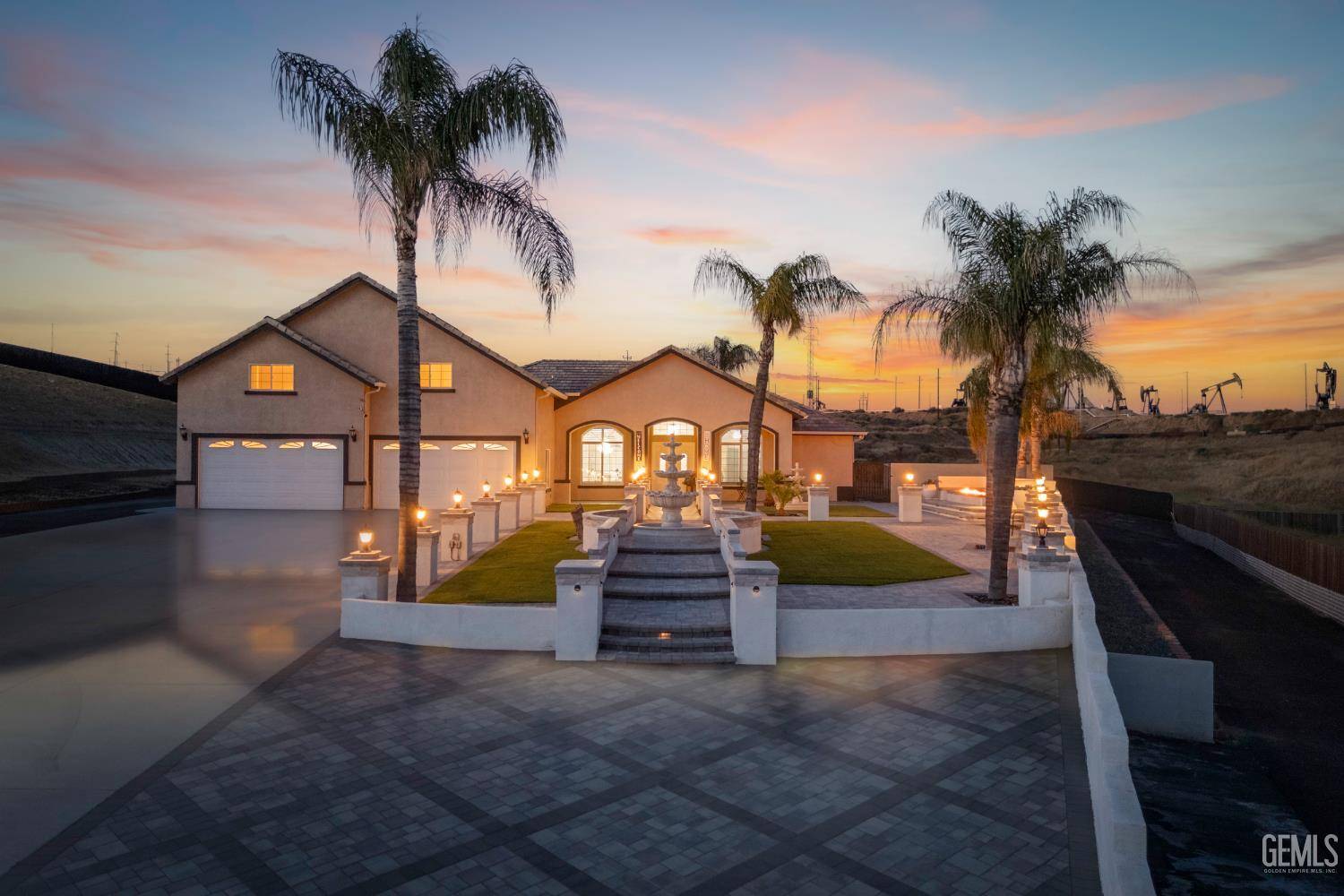 5059 N Hills Drive