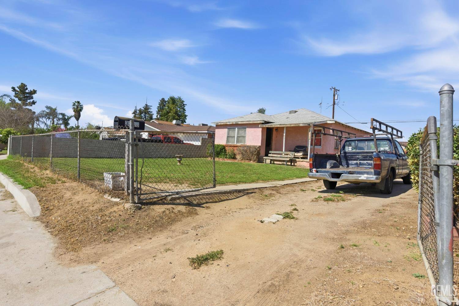 3318 Pioneer Drive — photo 2